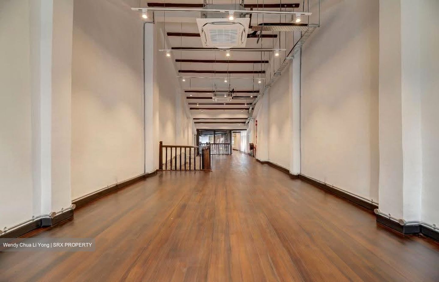 North Bridge Road (D7), Office #632851731